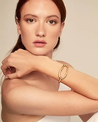 Bangle bracelet with large link