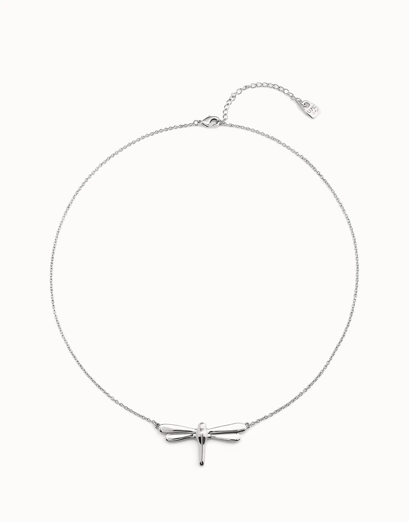 Short chain pendant necklace with nail