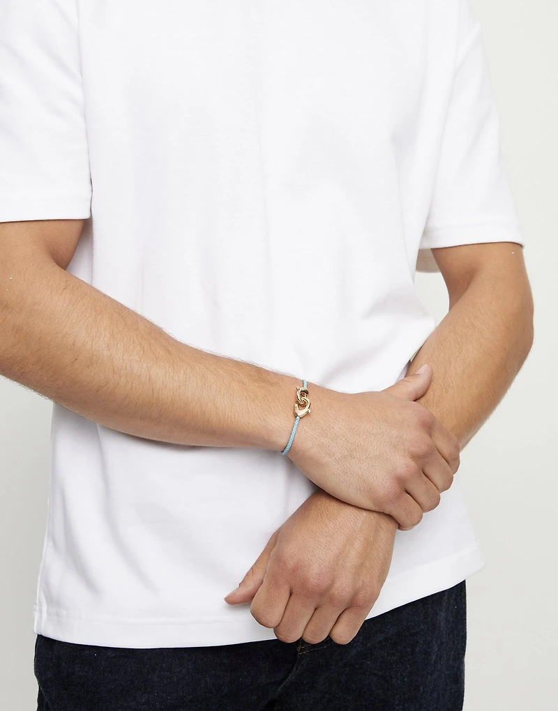 leather bracelet with interlocking carabiner