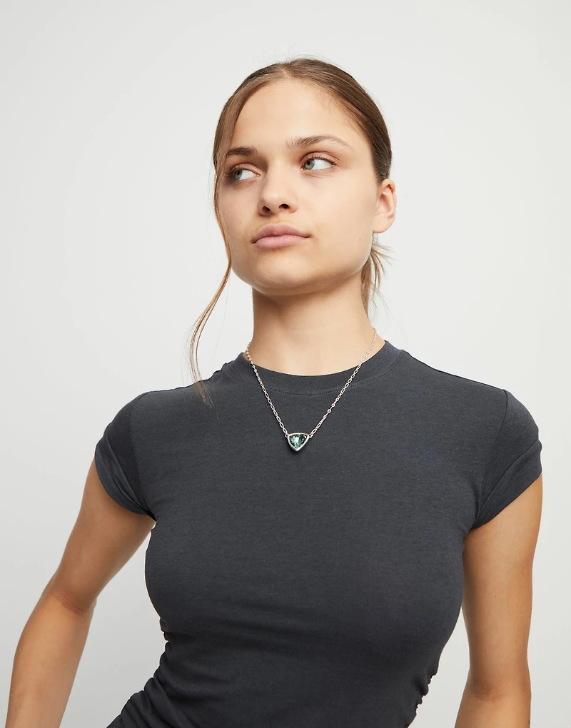 Pendant chain link necklace with green crystal