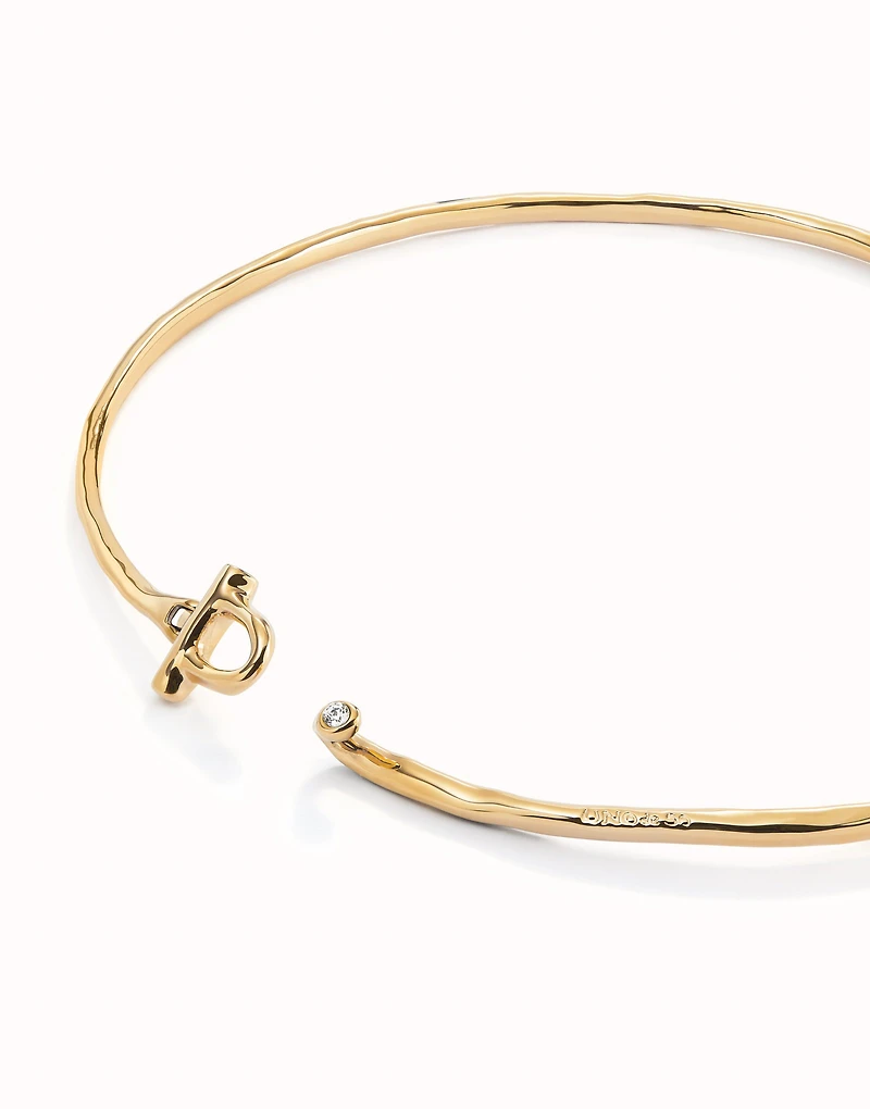 Choker necklace with front clasp and white topaz