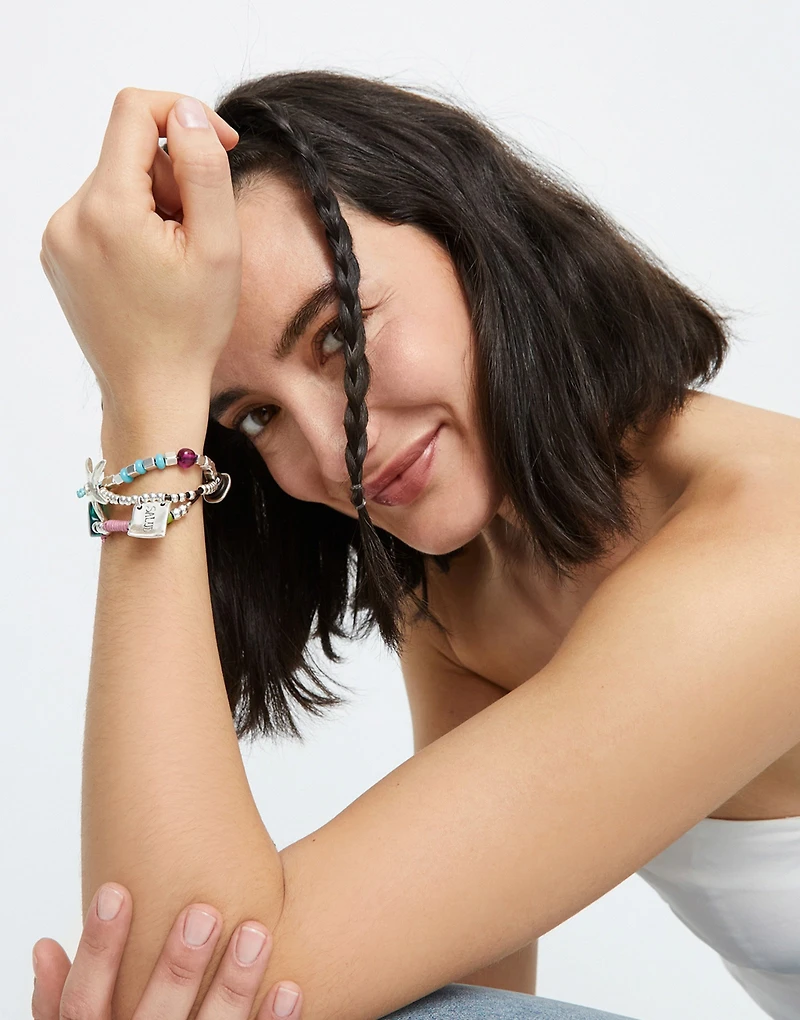 Multi strand beaded bracelet with a star