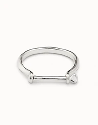Bangle bracelet with a shackle shaped clasp