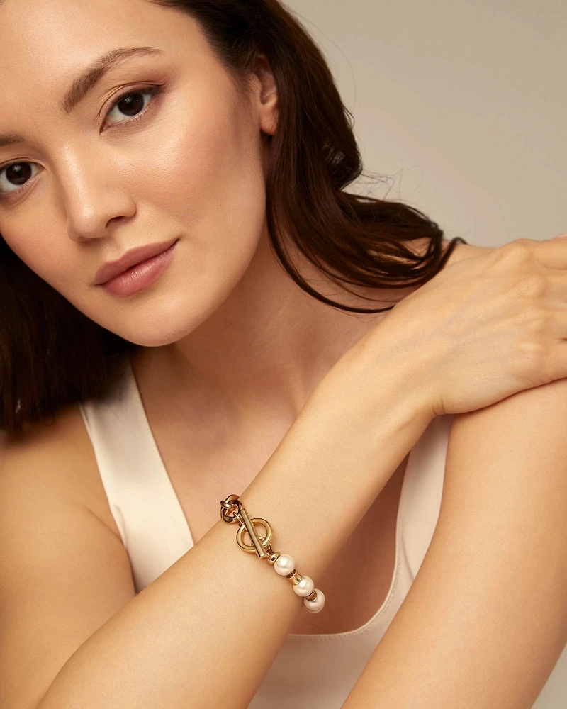 Link chain bracelet with pearls