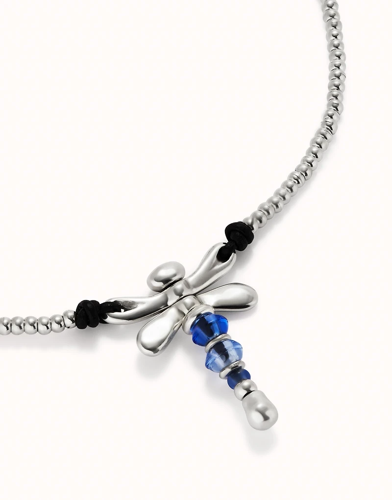 Short pendant necklace with dragonfly