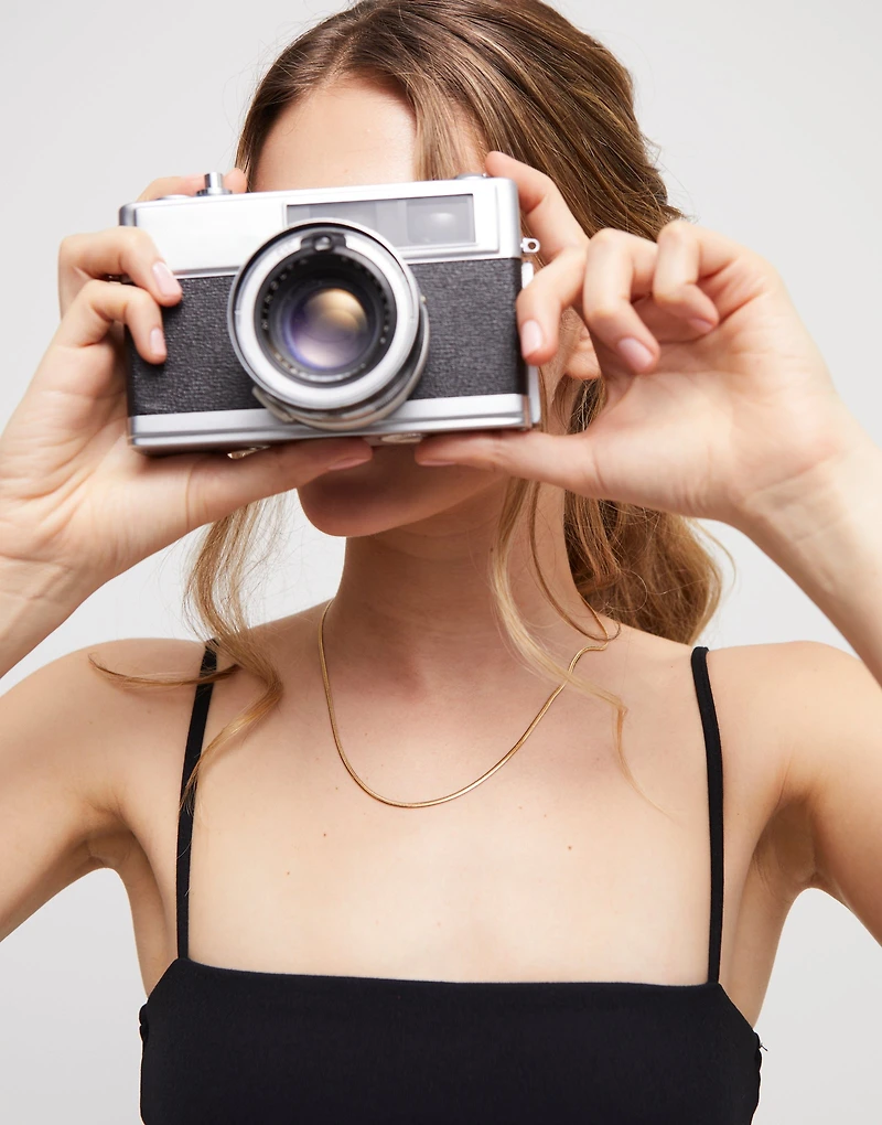 Flat chain charm necklace