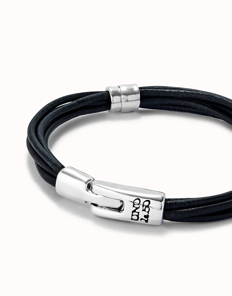 Leather bracelet with 2 circles