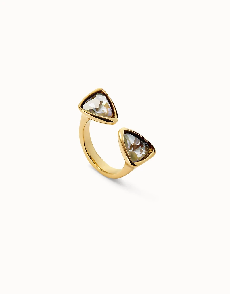 Triangular ring with two crystals