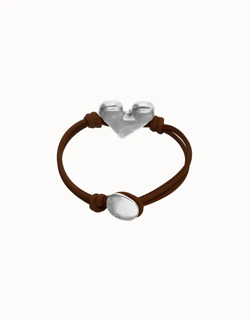Brown leather bracelet with heart detail