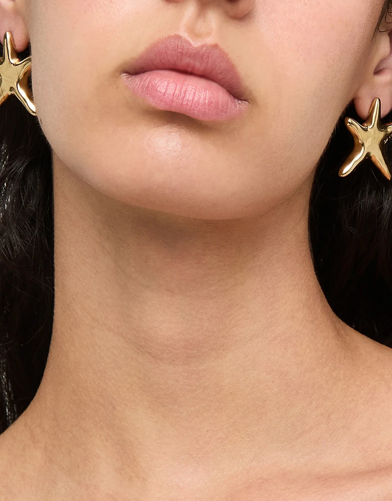 Medium starfish-shaped earrings