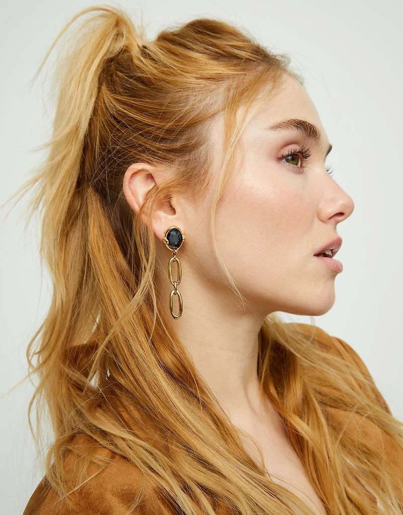 Drop earrings with faceted black crystal and links