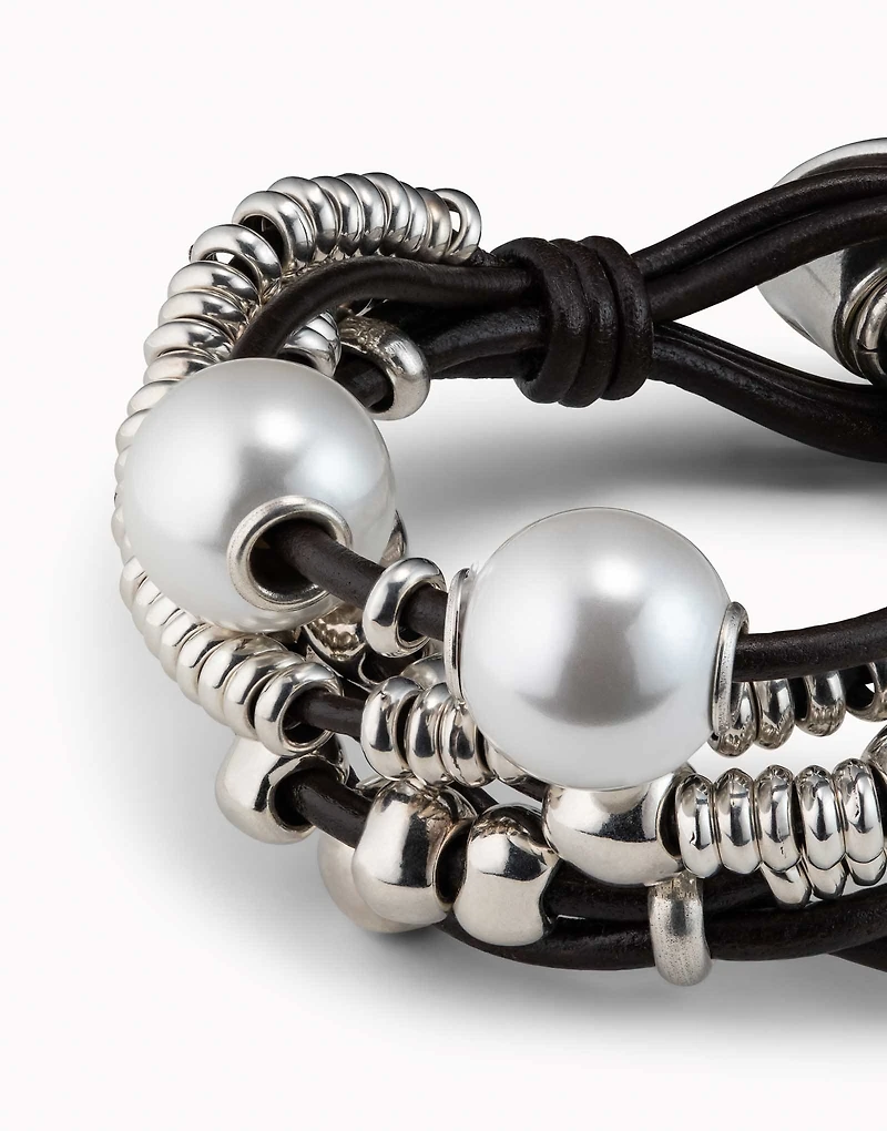 Leather beaed bracelet with pearls