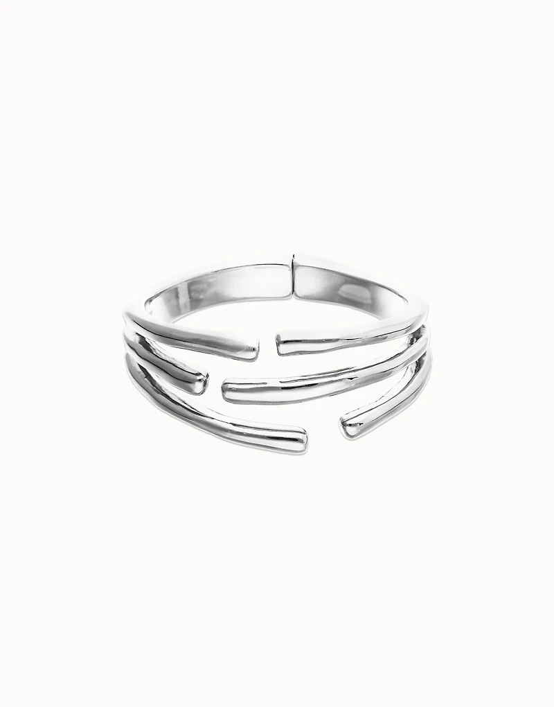 Bangle bracelet with multiple intertwined organic shapes