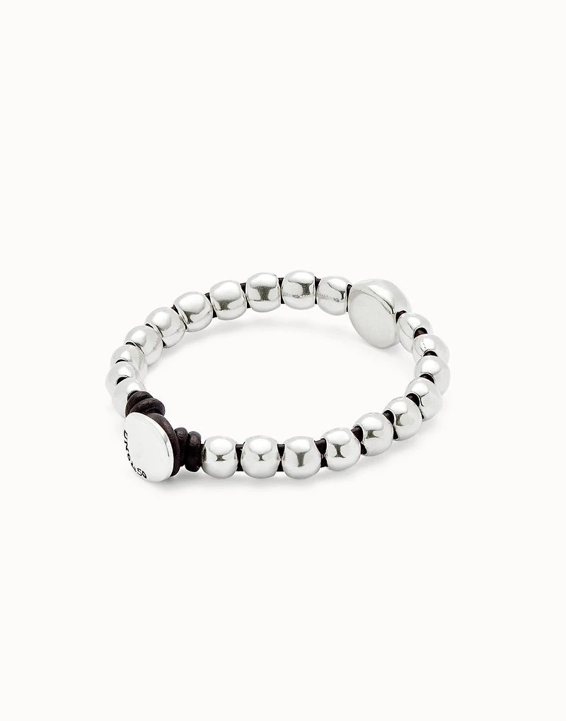 Leather bracelet with a large bead