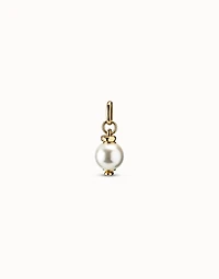 Charm with white pearl
