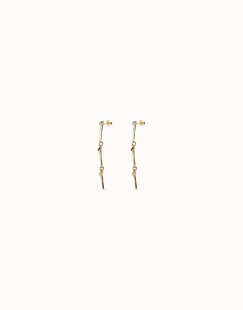 Drop eearrings with the iconic UNOde50 nail