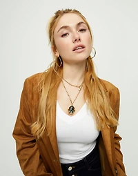 Long necklace with gray oval faceted crystal