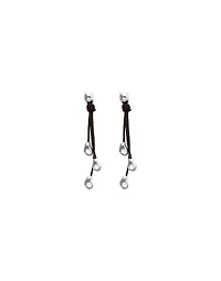 Long leather earrings with drops