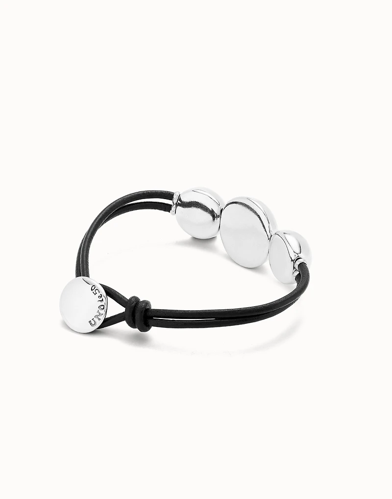 Leather bracelet with three large beads