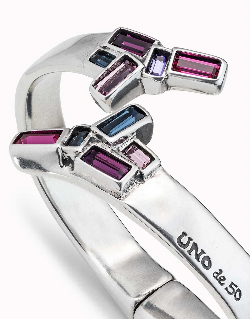 Cuff bracelet with crystals