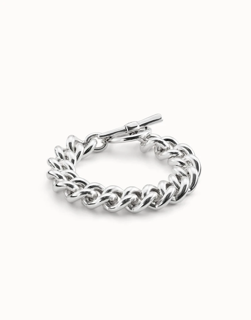 Curb link chain bracelet