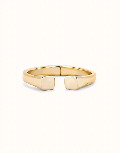 Bangle bracelet with square shape