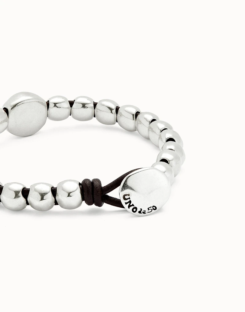 Leather bracelet with a large bead