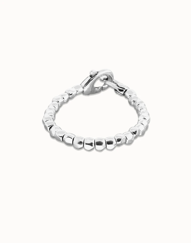 Beads bracelet with interlocking carabiner