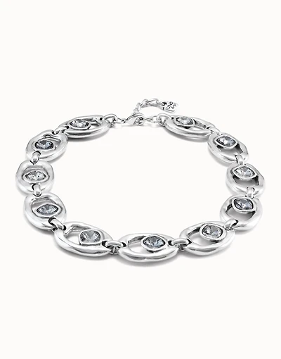 Short oval link chain necklace with crystal