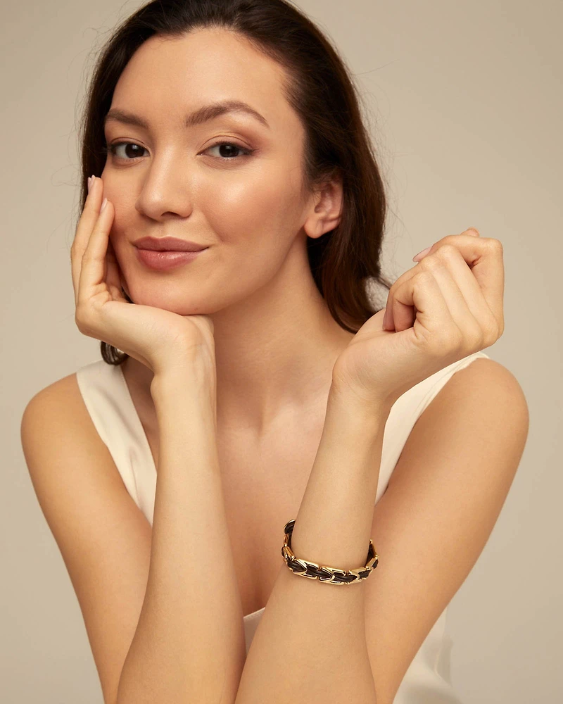 Leather bracelet with rectangular links