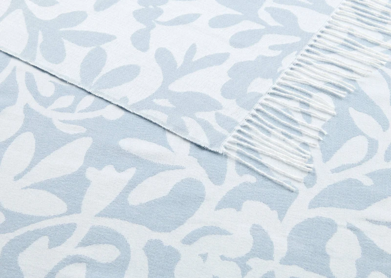 Sabena Throw Blue/Ivory