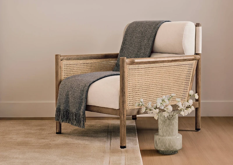 Harlow Armchair -Rale Oatmeal