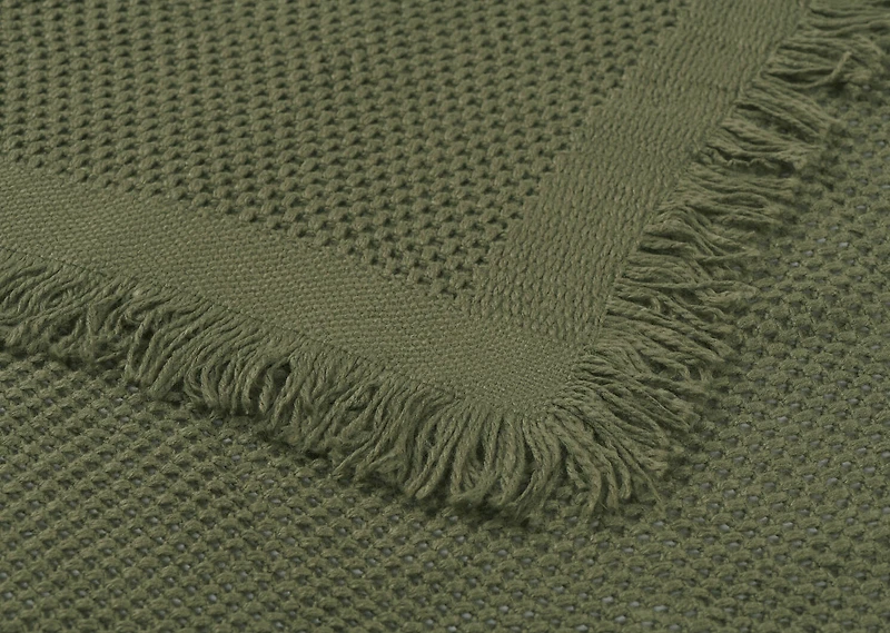 Holmes Throw Clover