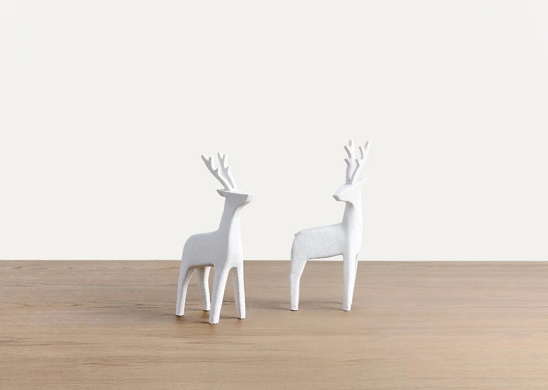 Nordic Reindeer Statue Set White