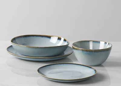 Burritts 16 piece Dish Set Lt. Blue