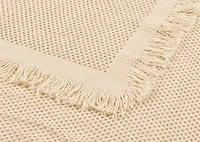 Holmes Throw Sand