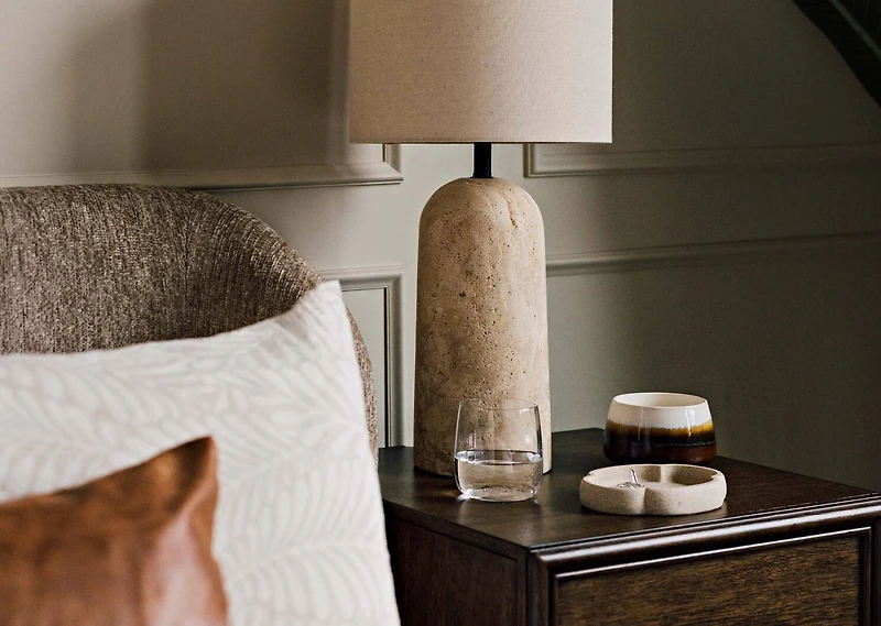 Gaia Candle Brown/Ivory