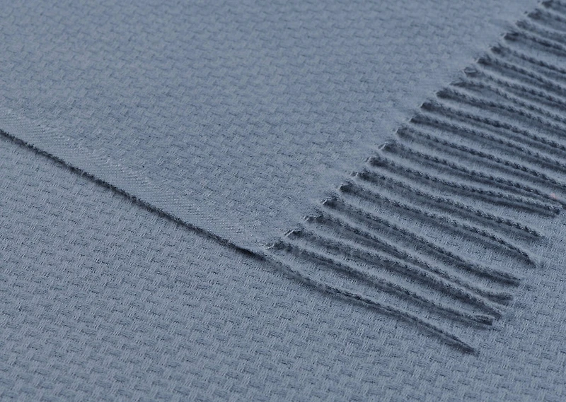 Vaughn Throw Sea Blue