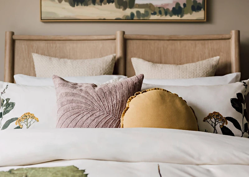 Barclay Bed -Graton Chai