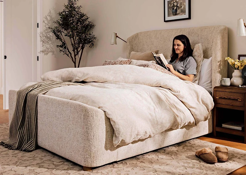Gabi Tall Bed -Pascal Cream, KING