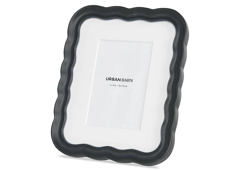 Lilla Scallop Frame 4x6 Black