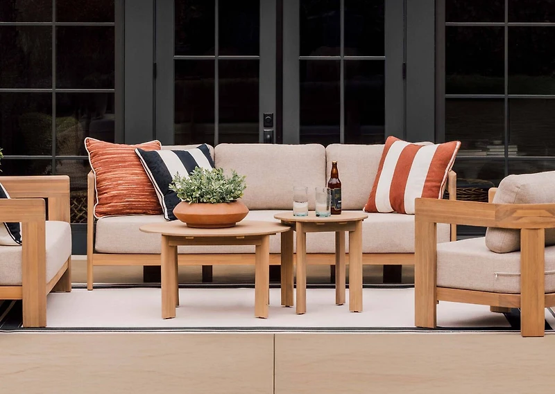 Myrtos Outdoor Pillow 21x21 Rust