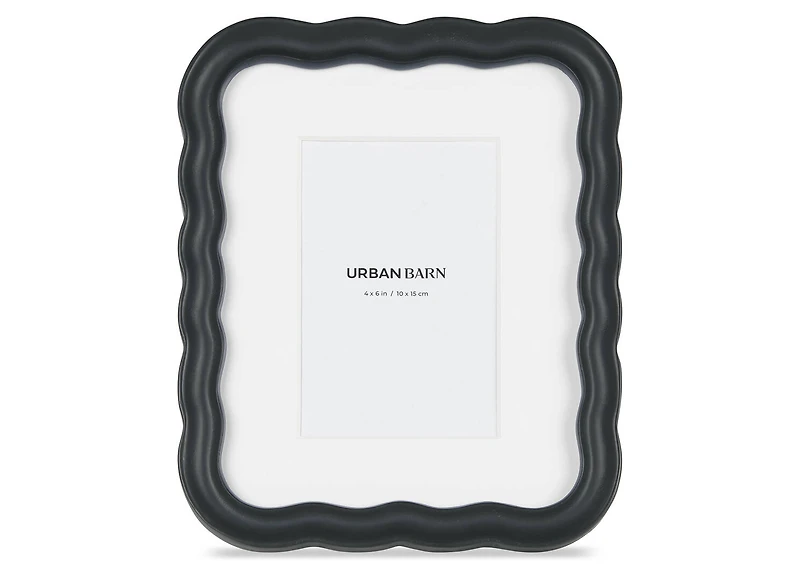 Lilla Scallop Frame 4x6 Black