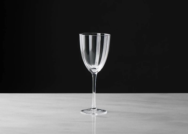 Violet Wine Glass Clear