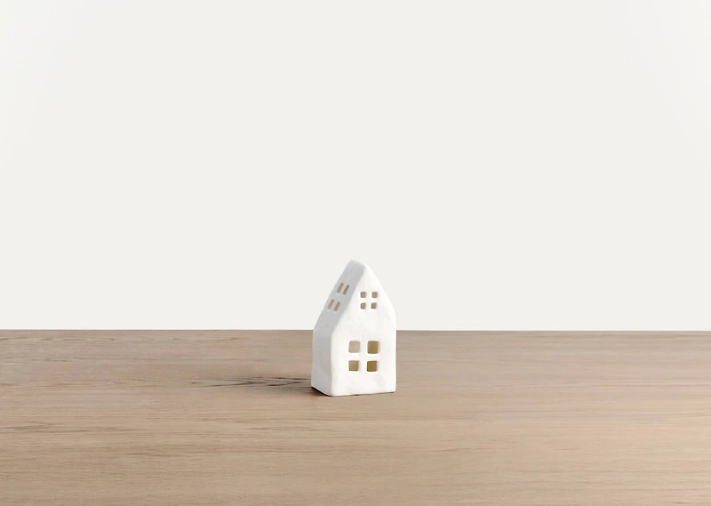 Bowen LED House Medium