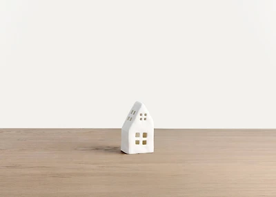 Bowen LED House Medium