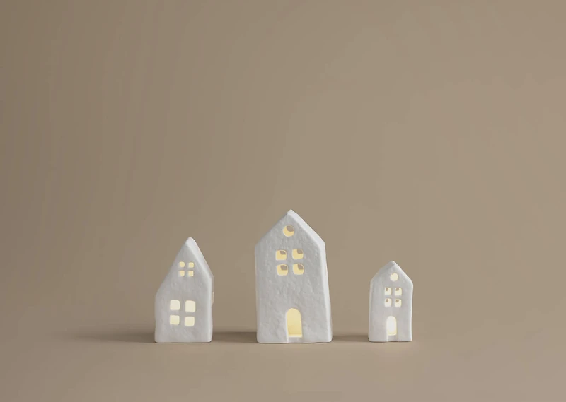 Bowen LED House Medium