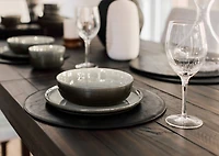 Quadra 16 piece Dish Set