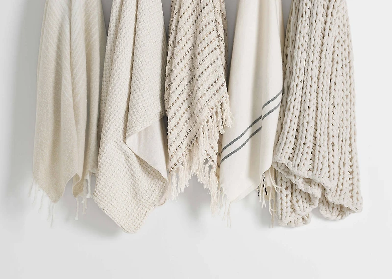 Corrigan Throw Ivory