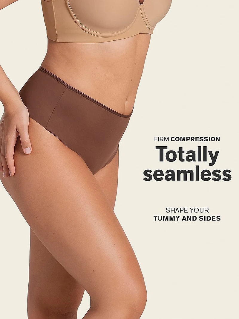Moderate Compression Seamless Thong Contouring Panty